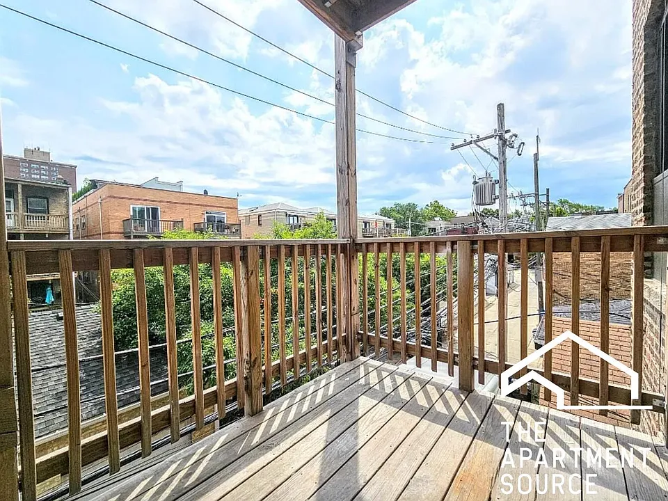 3931 N Janssen Ave #W2