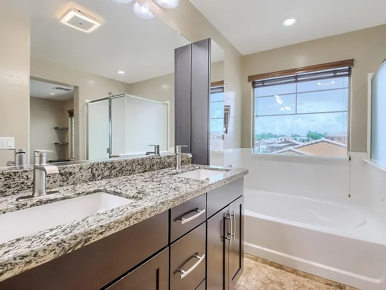 888 E Jacob St — Photo 19