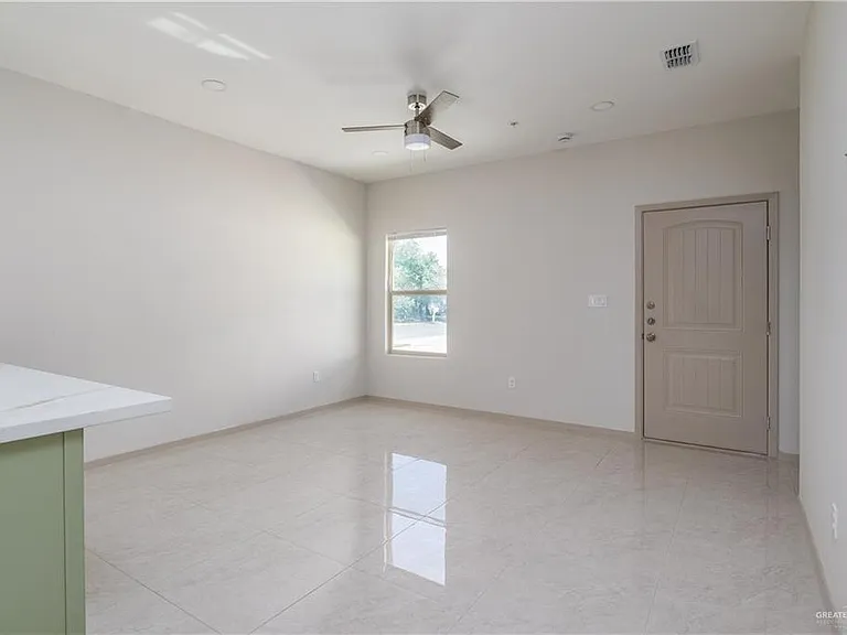 2114 Galveston Ave #2 — Photo 3