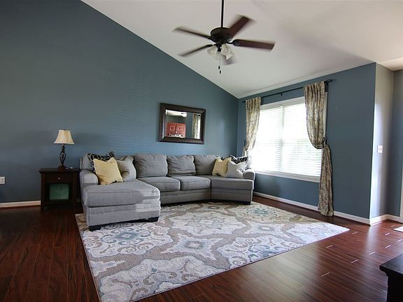 4th image of 2177 Canyon Ct