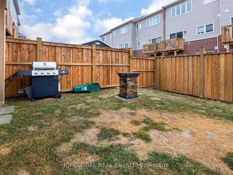 4084 Fracchioni Dr — Photo 29