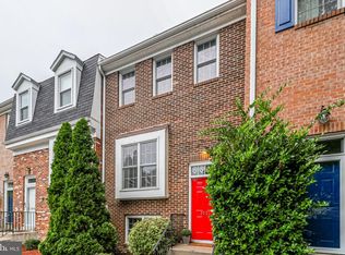 3850 Brighton Ct, Alexandria, VA 22305