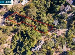 2370B Scout Rd, Oakland, CA 94611