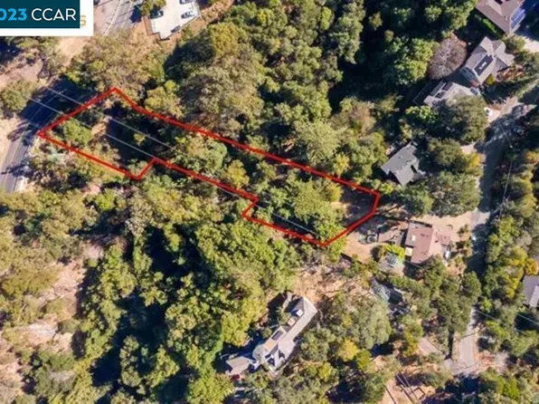 2370B Scout Rd, Oakland, CA 94611