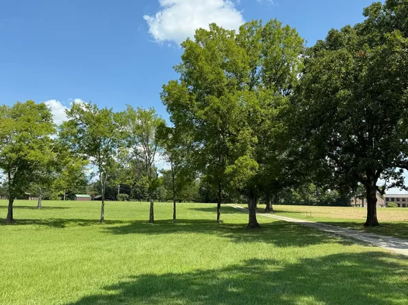 Longview Lake Dr Lot 15, Tupelo, MS 38801