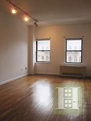 Rented by Halstead Real Estate | media 32