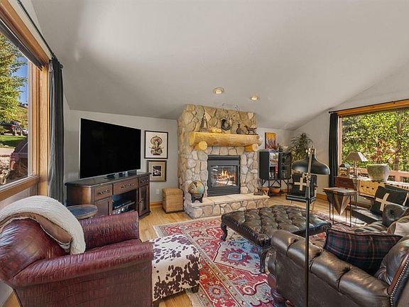 3rd image of 109 Snowmass Road