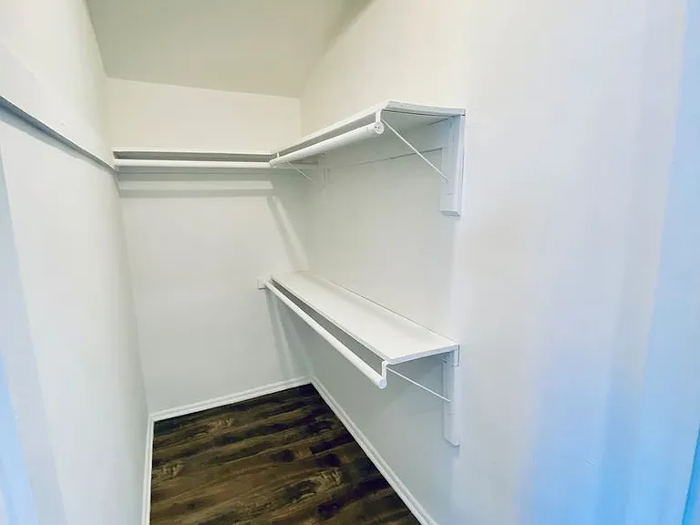 1801 N. Garfield Pl — Photo 11