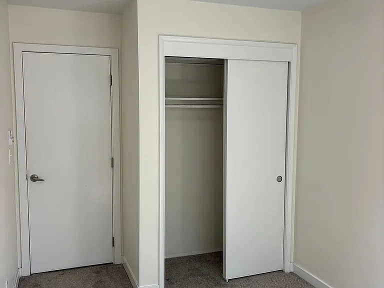 Jennifer Ryan Apartments — Photo 17