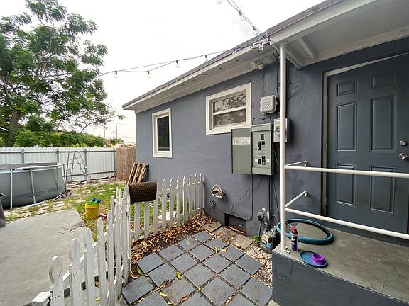 2nd image of 4955 E 8th Ave #1