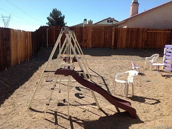 2nd image of 16077 Llanada Ave