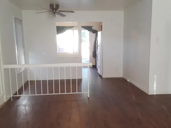 27 Melwood Ct, Sicklerville, NJ 08081