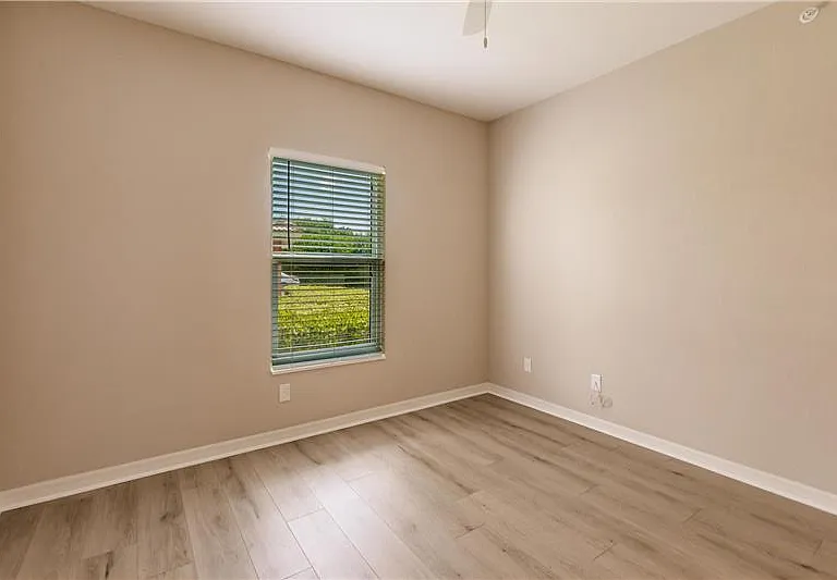 27400 Palmesta Cir #A — Photo 23