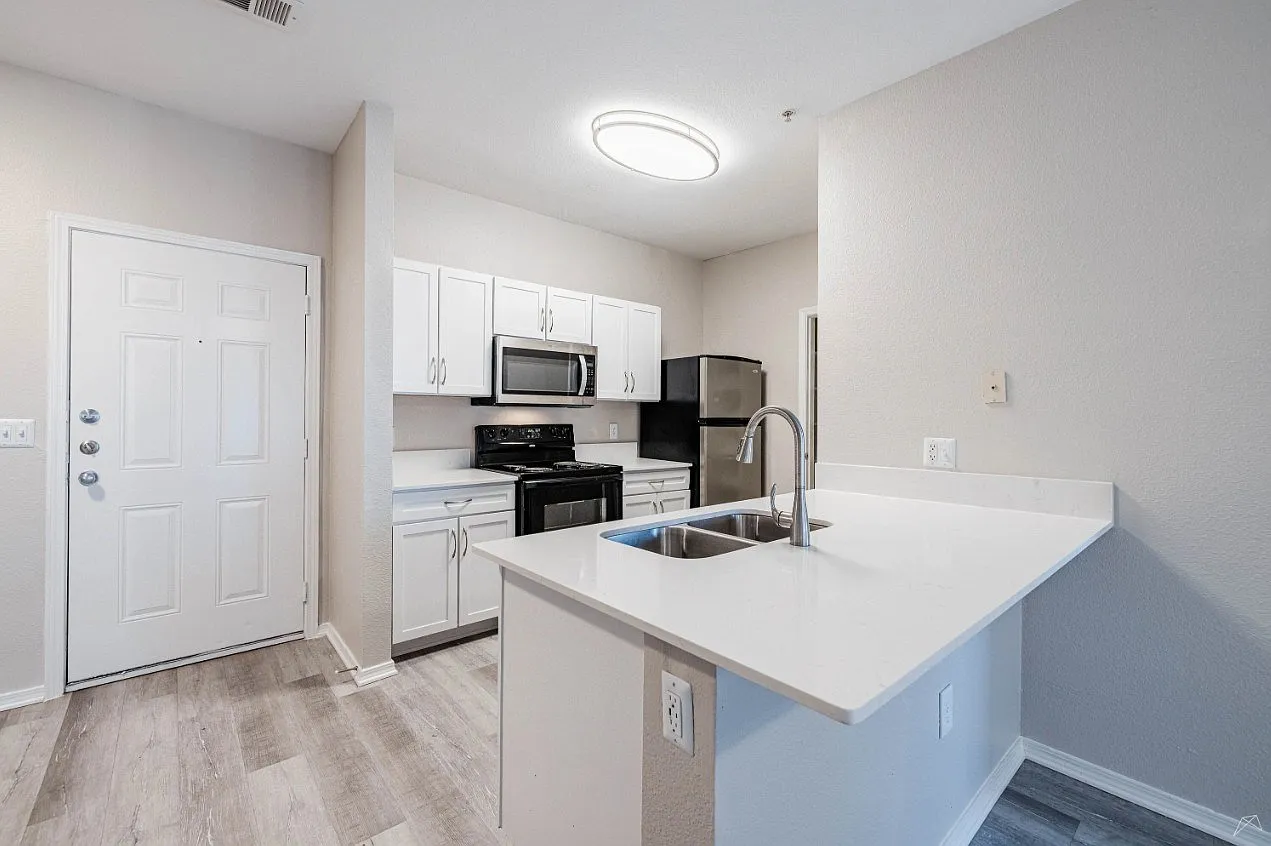 Arioso Apartments and Townhomes — Photo 1