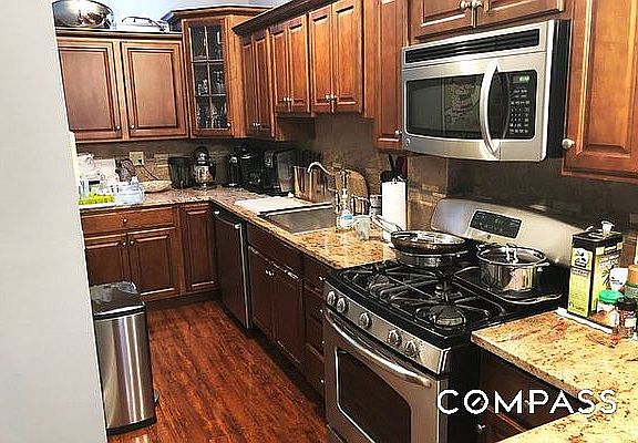 4th image of 298 Henry St #3