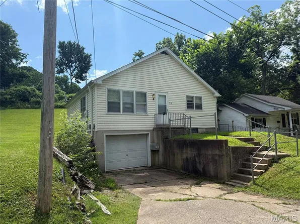 418 Monroe St, Pacific, MO 63069