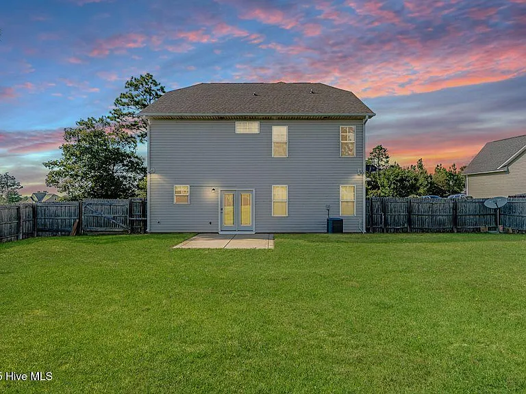 457 N Prince Henry Way — Photo 2