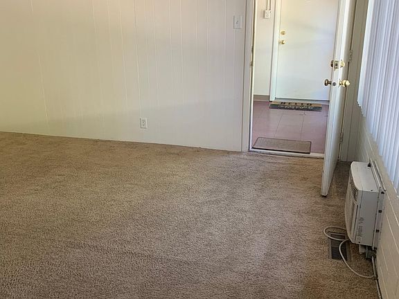 3rd image of 860 E 500 S APT 11