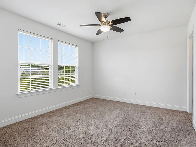 122 Rosedale Dr — Photo 27