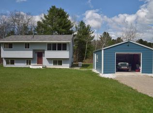 8507 E Fouch Rd, Traverse City, MI 49684