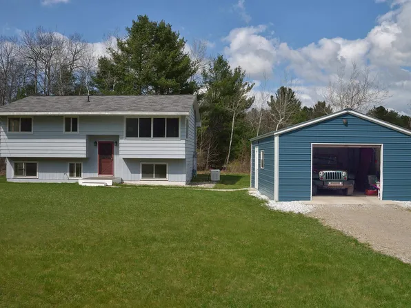 8507 E Fouch Rd, Traverse City, MI 49684