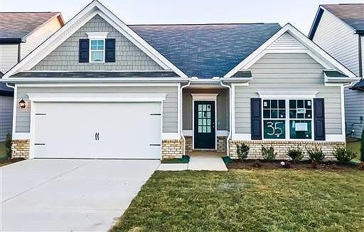 The LANIER by Smith Douglas Homes- options and selections may vary