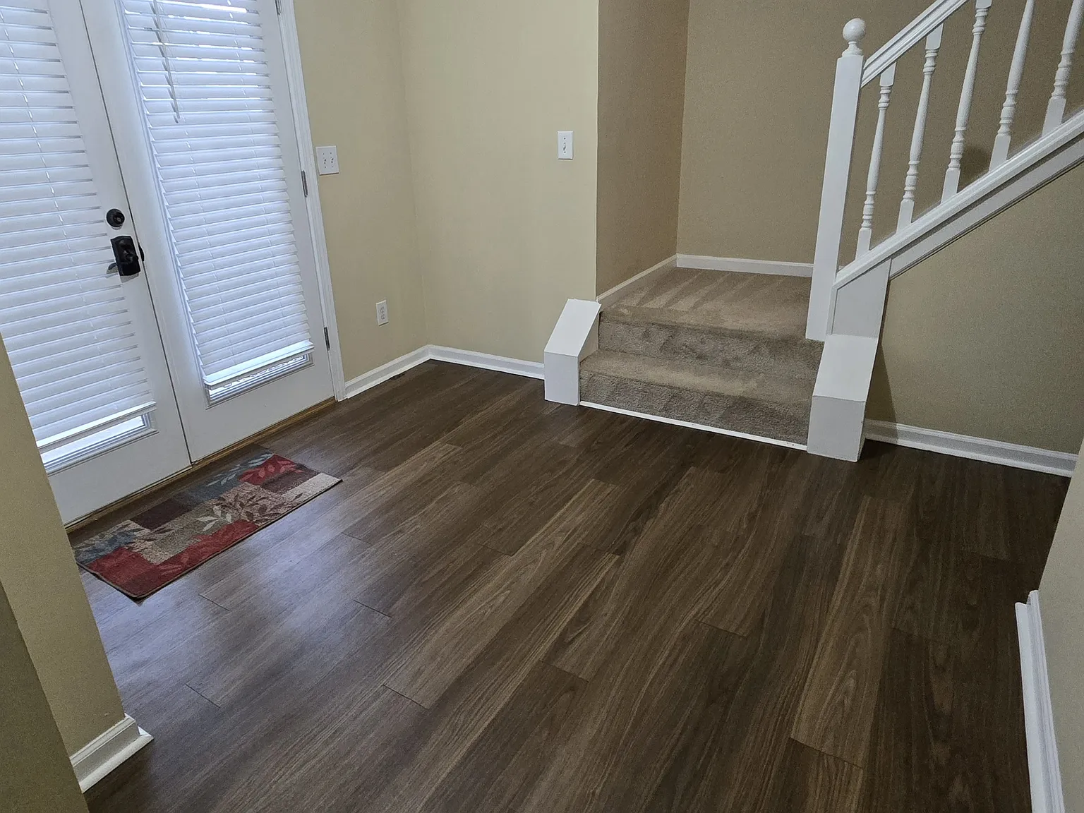 4 bed, 2.5 bath, 2270 sqft, $2,500 — Photo 3