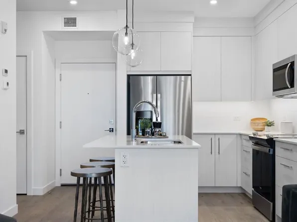 6 S Merganser Dr W #2210, Chestermere, AB T1X 1K9