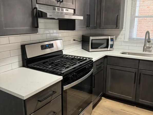 8726 W Summerdale Ave #2S, Chicago, IL 60656