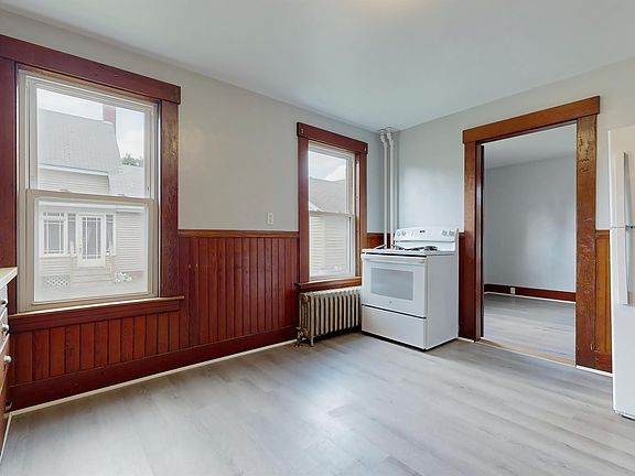 4th image of 5 Pine St