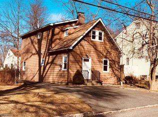 21 Caldwell Rd, Parsippany, NJ 07054