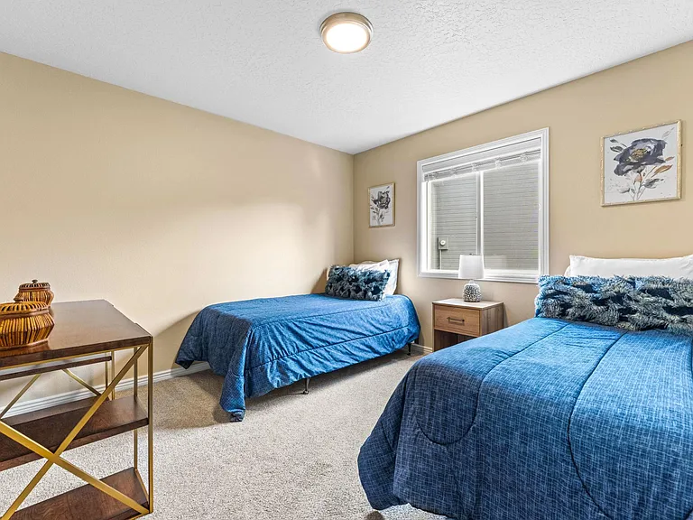 1847 W Whitestone Ct — Photo 23