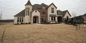 Home for Sale in Cedar Hill, Texas $305,000