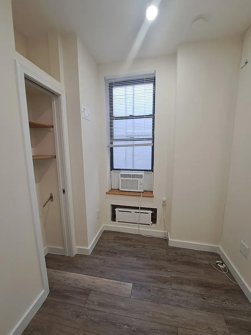 216 West 100th Street — Photo 2