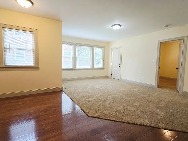 1404 E State St Apartments — Photo 3