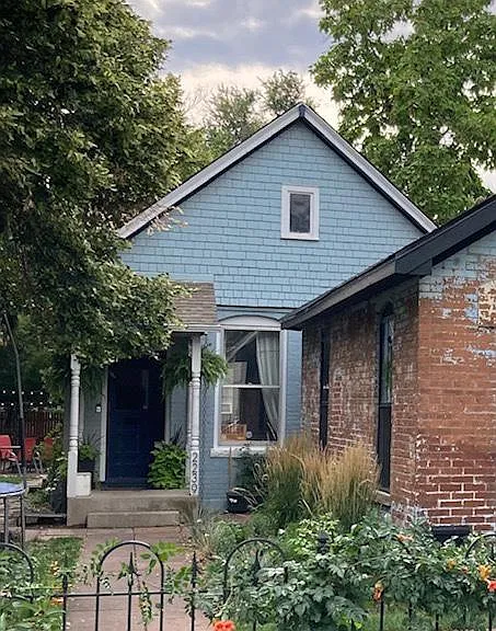 2239 N Clarkson St — Photo 16