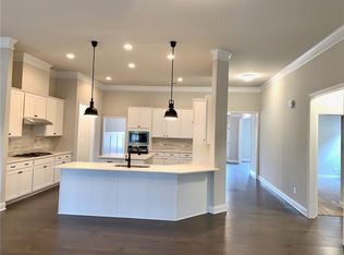 2879 Preserve Walk Ct, Buford, GA 30519