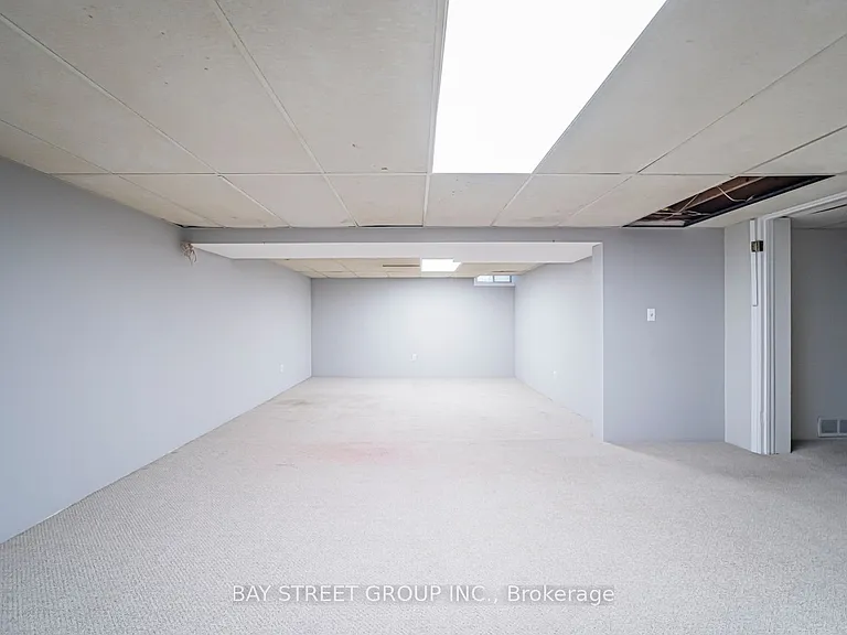 296 Killdeer St W — Photo 23