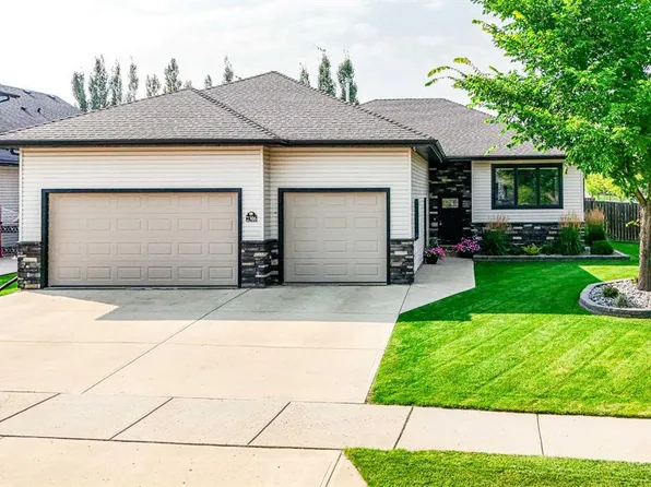 2306 E 56th St, Camrose, AB T4V 5E7