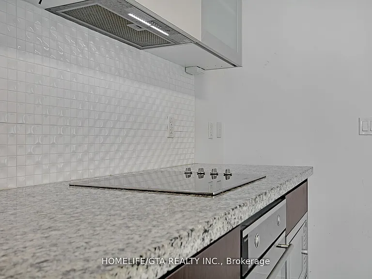 220 George St #506 — Photo 12