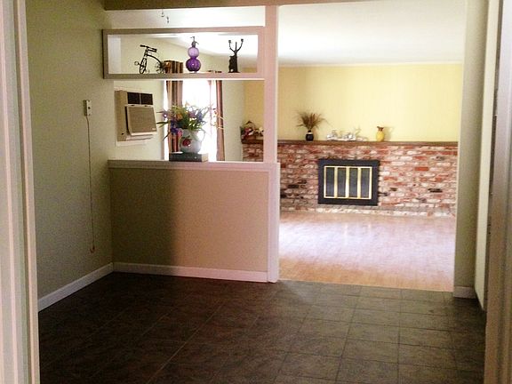 4th image of 338 E Robinhood Dr