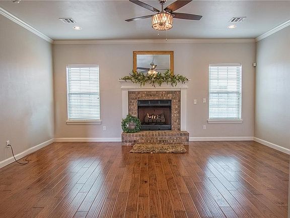 3rd image of 14516 Briarcliff Dr