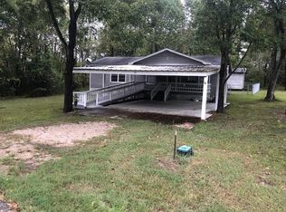 202 New Cove Dr, Livingston, TX 77351