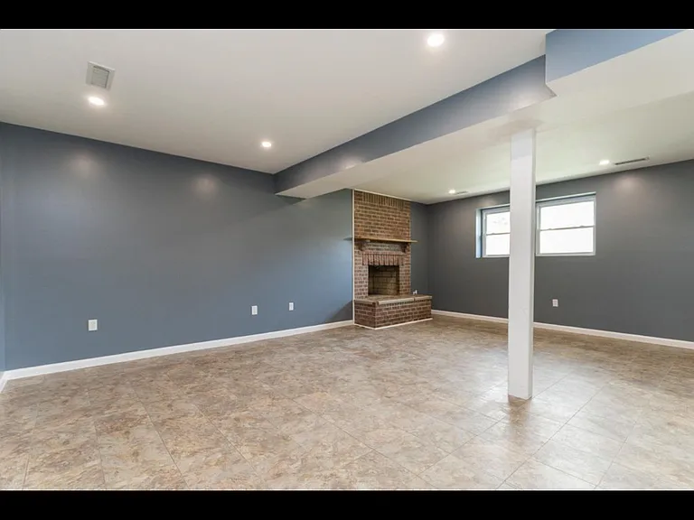 1214 Dewberry Dr — Photo 13