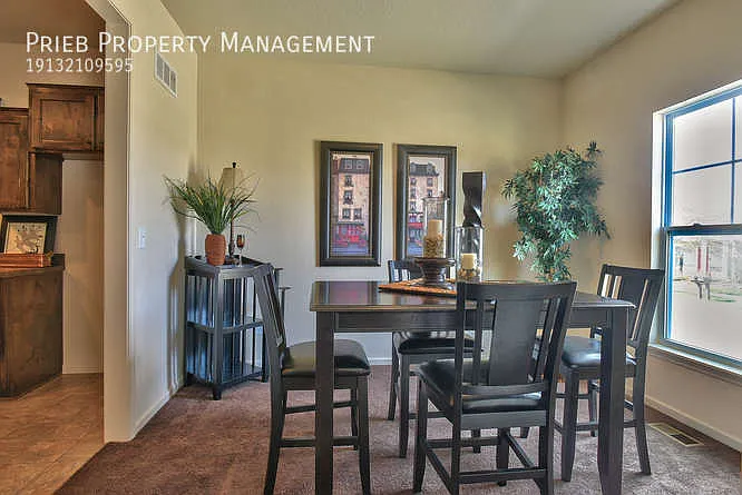 282 N Ferrel St — Photo 7