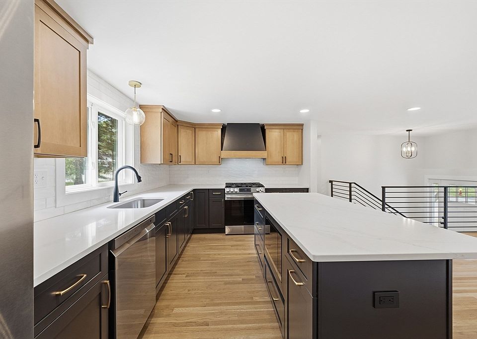 1st image of 44 Wildbrook Rd