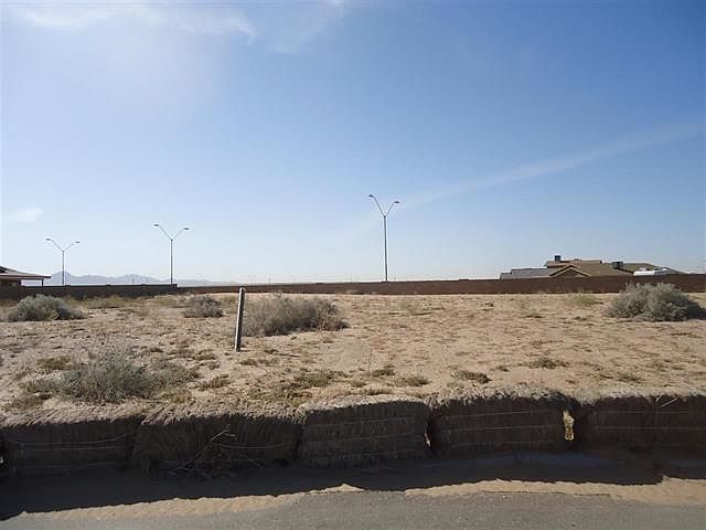 1st image of 3957 S Dana Dr