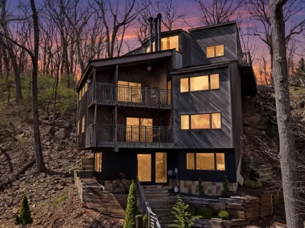 36 Mountainside Park Ter, Montclair Twp., NJ 07043