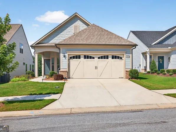 5654 Villa Crest Dr, Hoschton, GA 30548