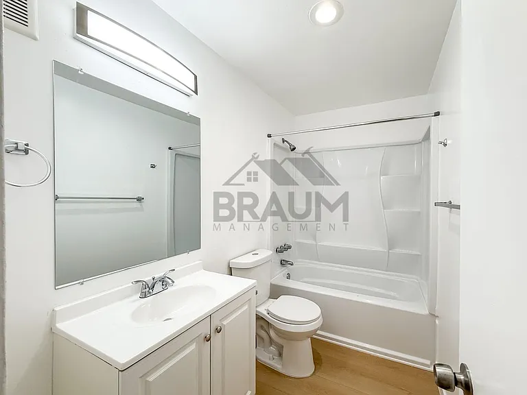 4636 LAUREL CANYON, LLC — Photo 18